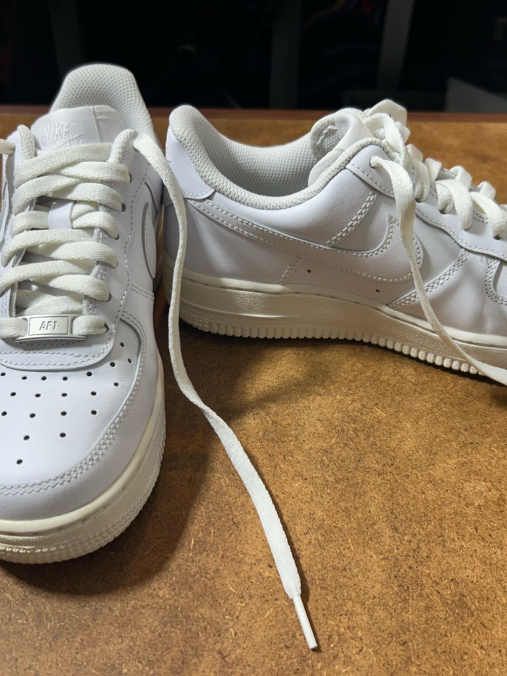 NIKE AF White Low-Top Air Force 1 Sneakers w/Box US 6.5 - Picture 7 of 12